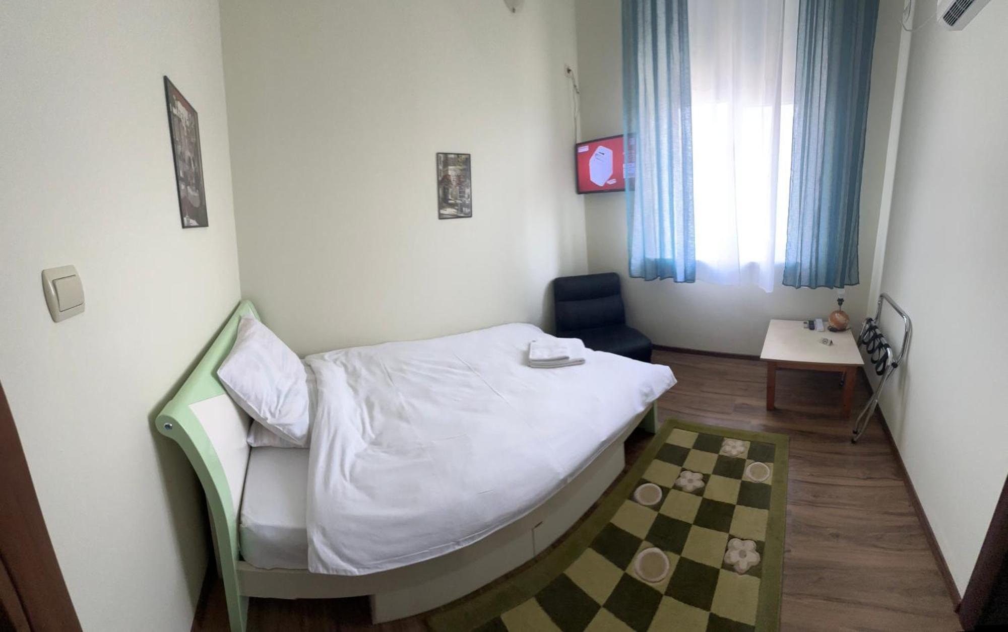 Kremena Guest House Luaran gambar