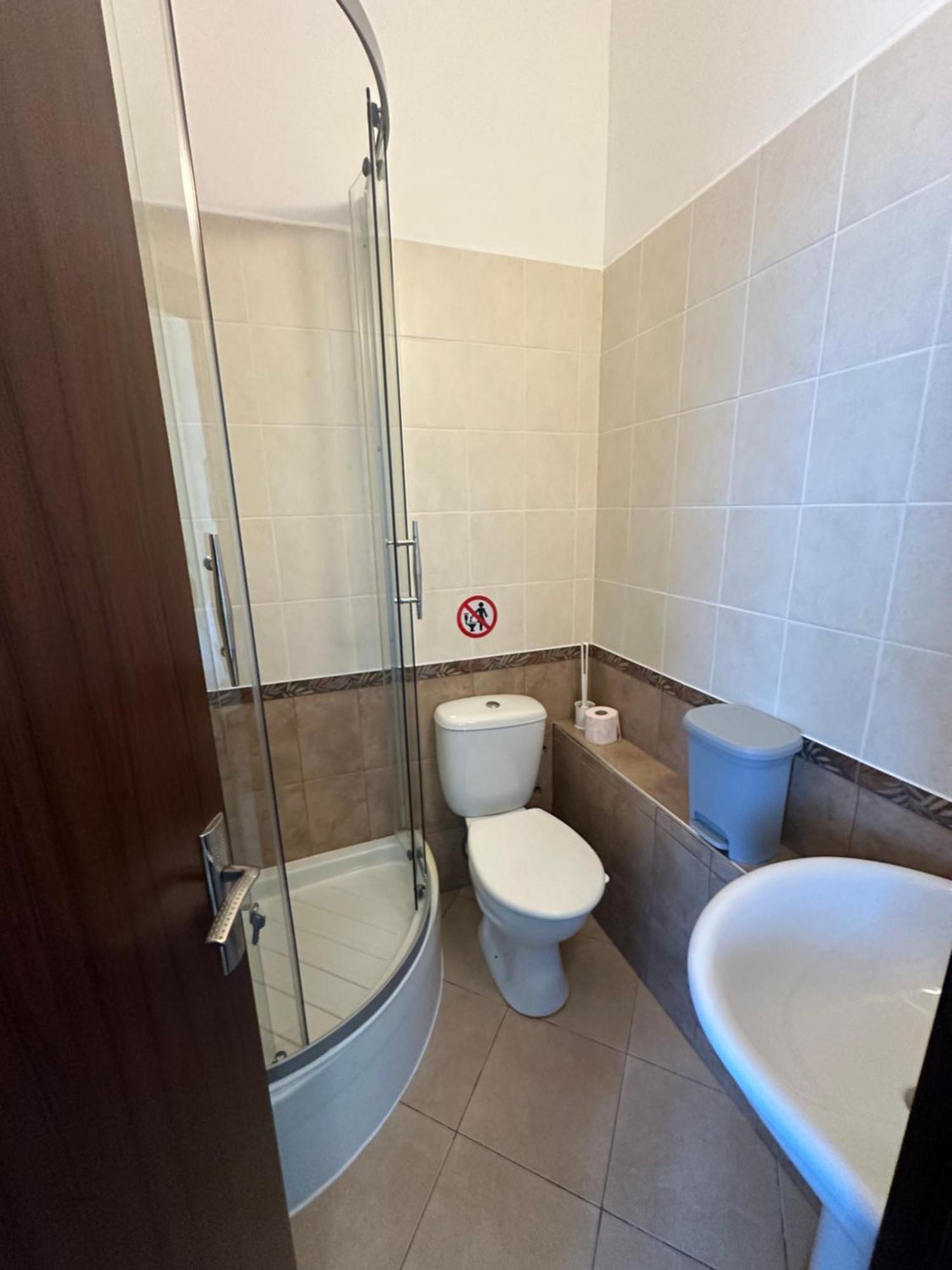 Kremena Guest House Luaran gambar