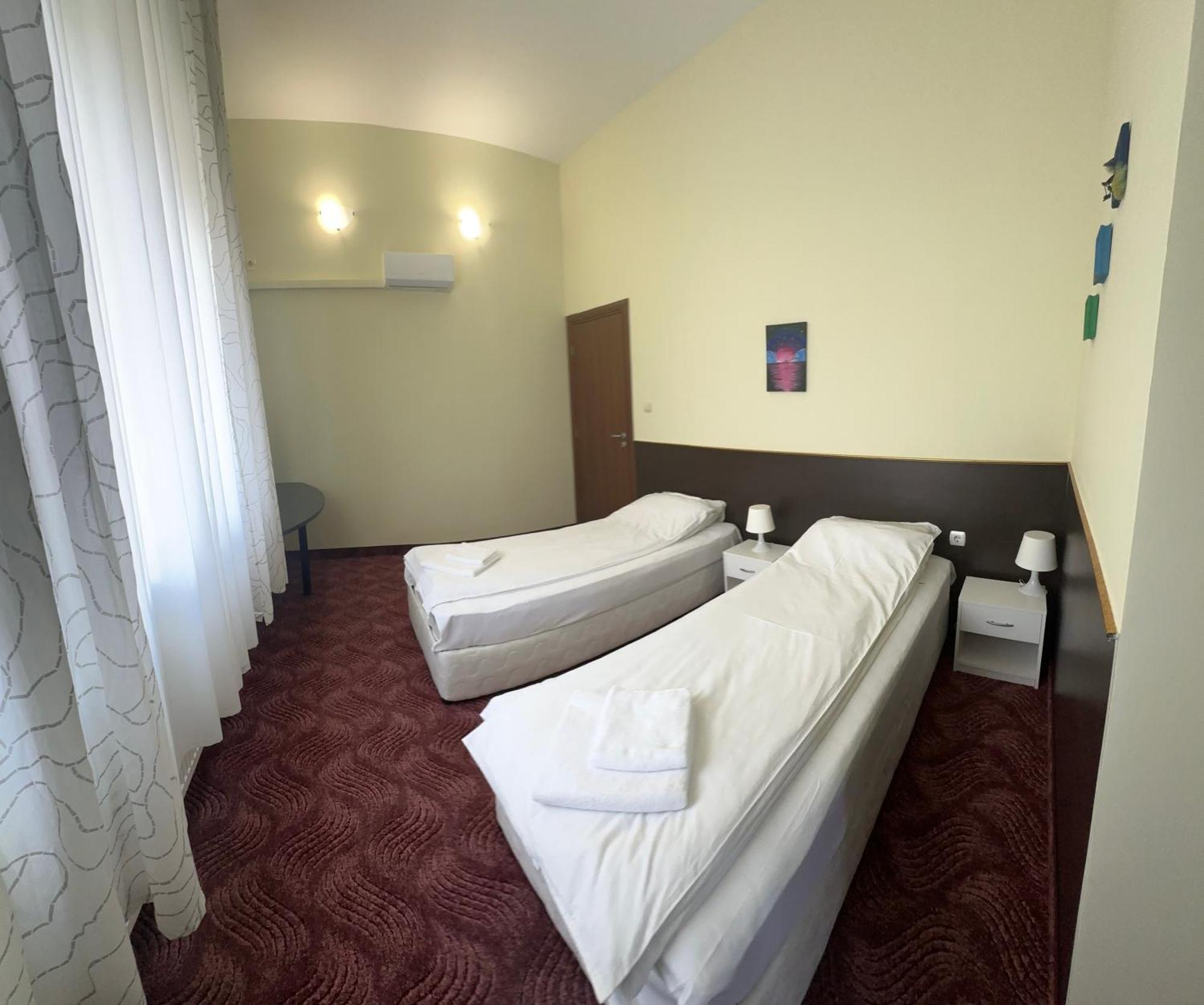 Kremena Guest House Luaran gambar